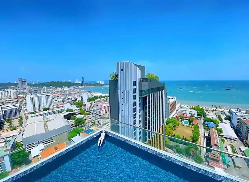 2 Bed Room, Large Living Room @ Central Pattaya Ngoại thất bức ảnh